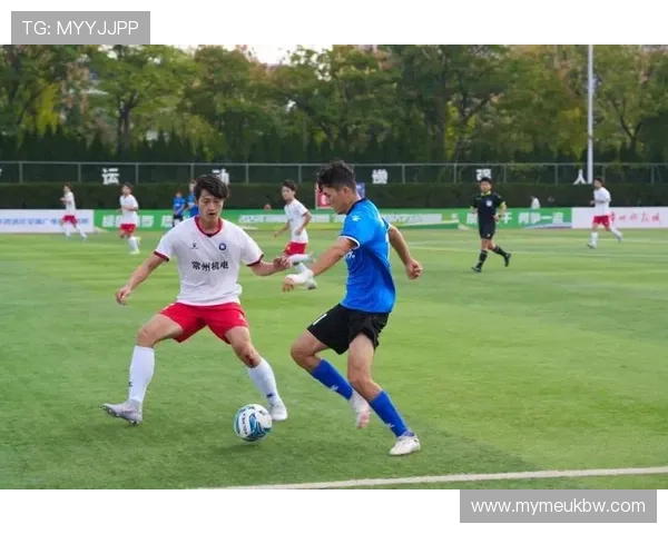 足球明星齐聚贵州激情对决球迷热情高涨期待精彩赛事