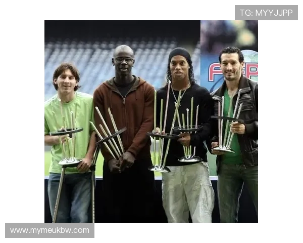 追忆足球传奇岁月众多明星老照片重温经典瞬间