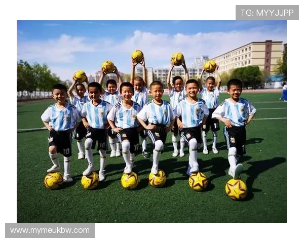 儿童足球明星的精彩瞬间与作品展示让我们一起感受他们的热情与梦想